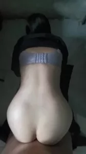 库房操的女下属！她说只要我想操她，在哪都可以操